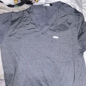 Scope gray scrub top